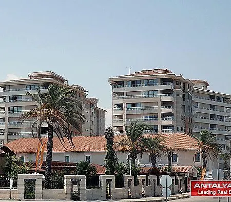 Konyaalti Beach 아파트 *