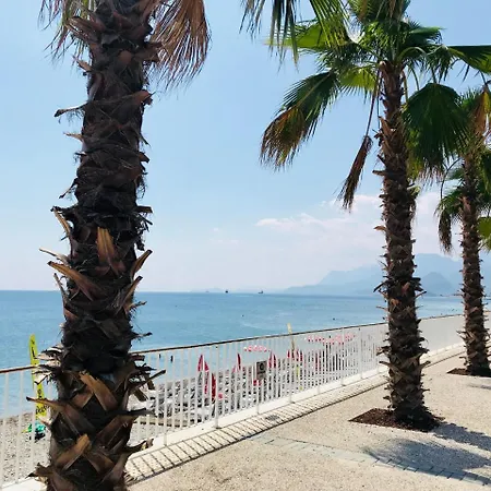 Konyaalti Beach 아파트 안탈리아